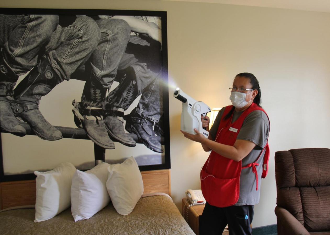 Homestead Inn And Suites Hardin Bagian luar foto