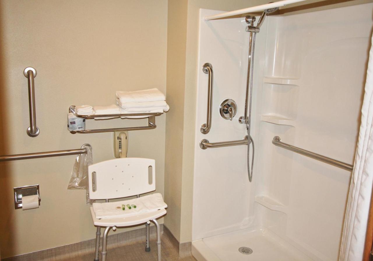 Homestead Inn And Suites Hardin Bagian luar foto