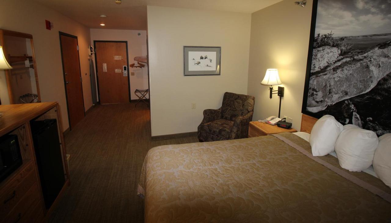 Homestead Inn And Suites Hardin Bagian luar foto