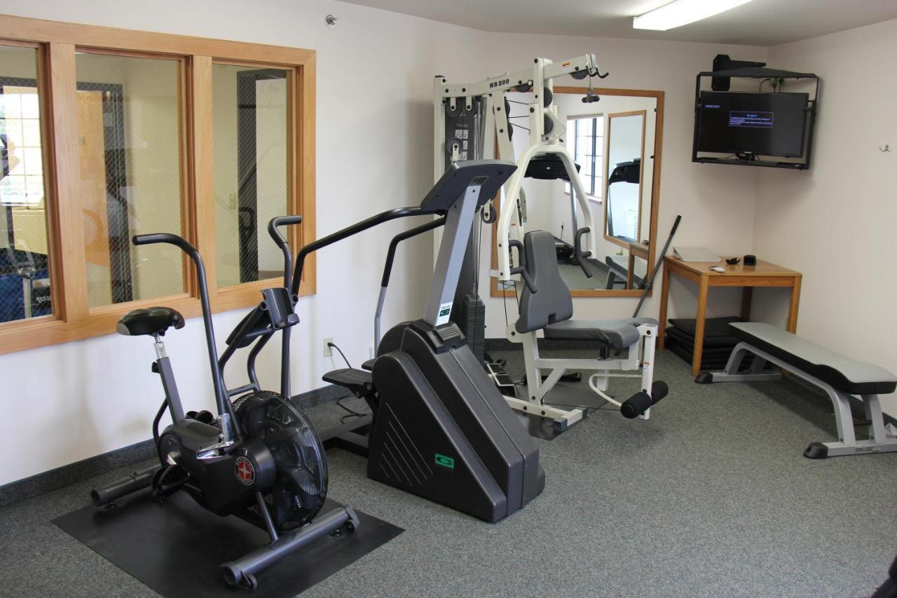 Homestead Inn And Suites Hardin Bagian luar foto